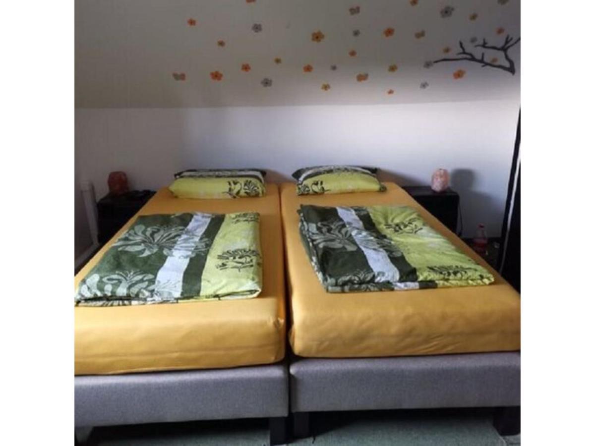 Forras Vendeghaz Apartment Тата Екстериор снимка